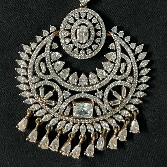 Stone studded Maangtika - Picture 6 of 7